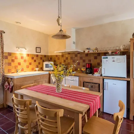 Holiday home Aveze, 3 Pieces, 5 Personnes - Fr-1-630-203 *